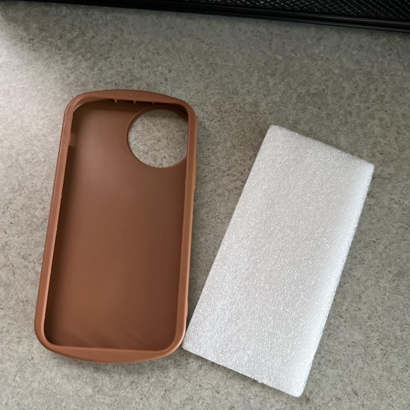 iPhone 11 Pro case - Picture 3 of 4